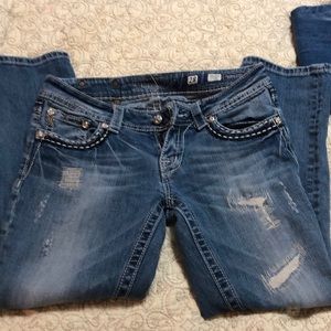 Super cute miss me capris